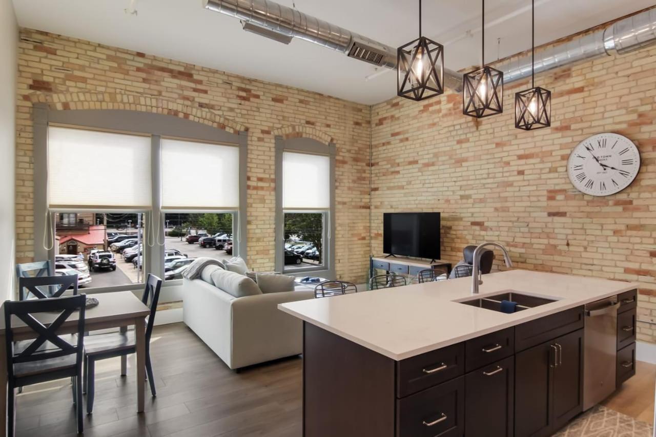 Golden Lofts Unit 1 Downtown Traverse City 1Bd 1Ba Bagian luar foto